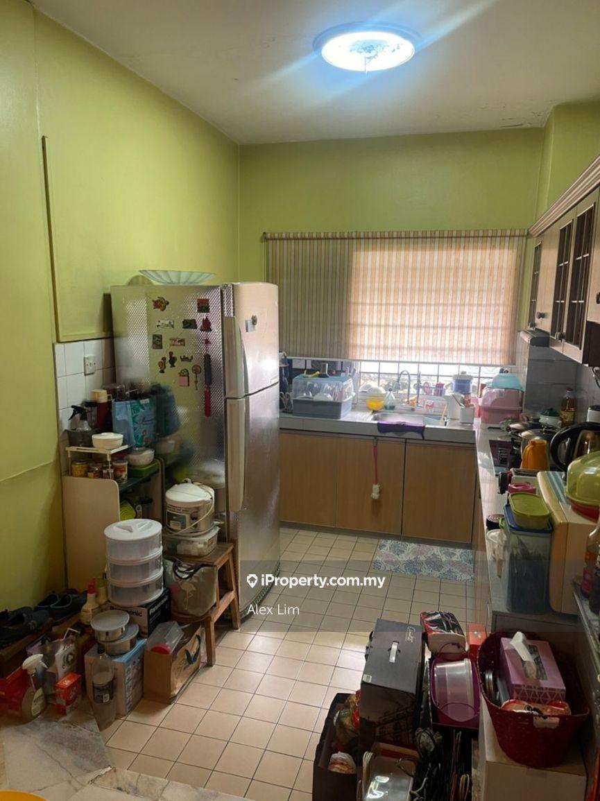 Kondominium untuk Dijual di Petaling Indah Condominiums oleh Alex Lim - iProperty.com.my