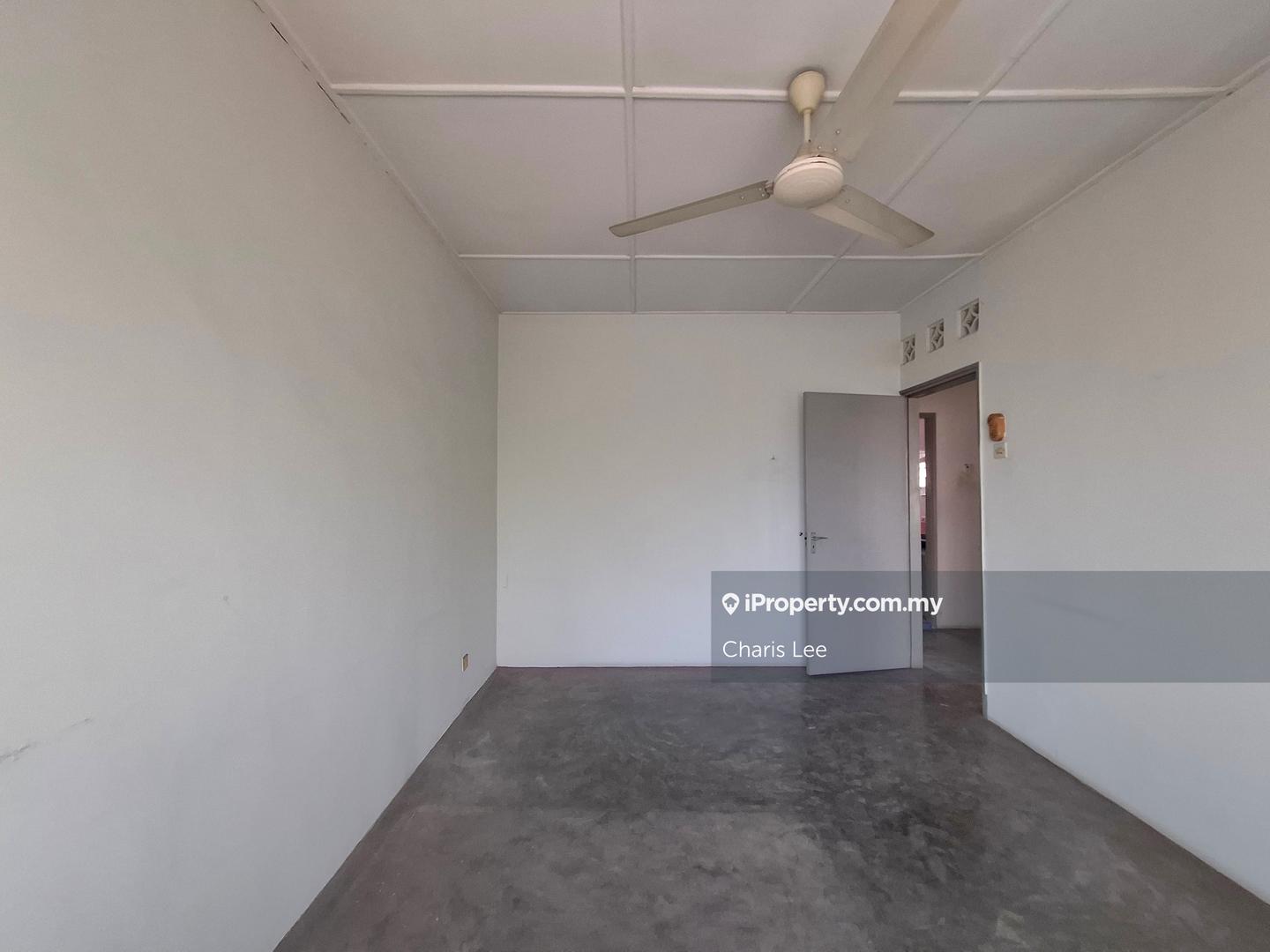 Rumah Berangkai 2 Tingkat untuk Dijual di Seksyen 17, Petaling Jaya oleh Charis Lee - iProperty.com.my