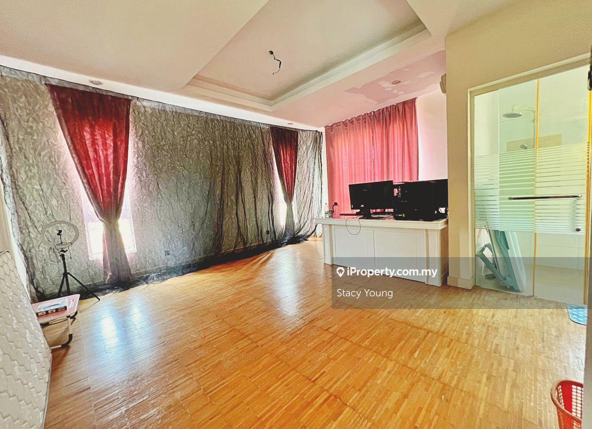 Bungalow House for Sale in Bandar Mahkota Cheras, Cheras by Stacy Young - iProperty.com.my