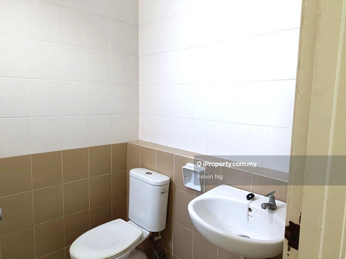 Kondominium untuk Dijual di Aman Heights Condominium oleh Kelvin Ng - iProperty.com.my