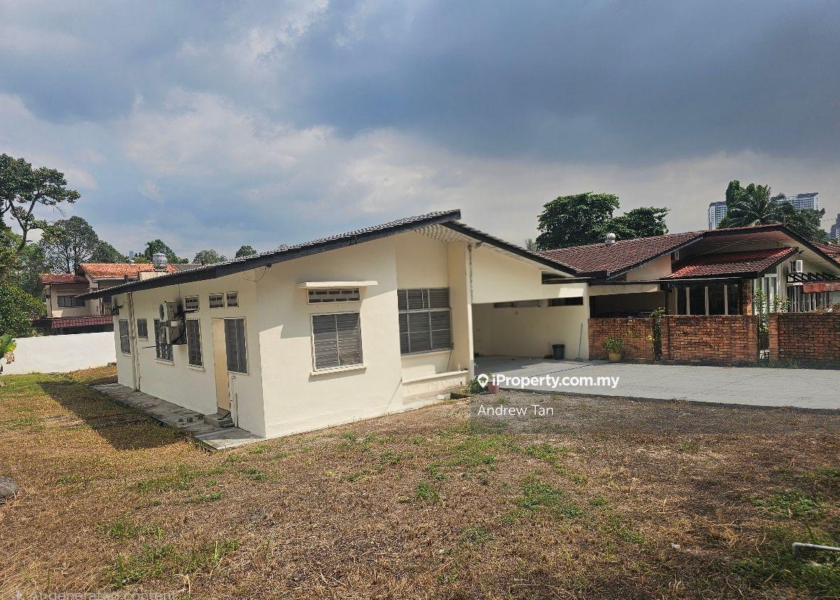 Rumah Berkembar untuk Dijual di Seksyen 17, Petaling Jaya oleh Andrew Tan - iProperty.com.my