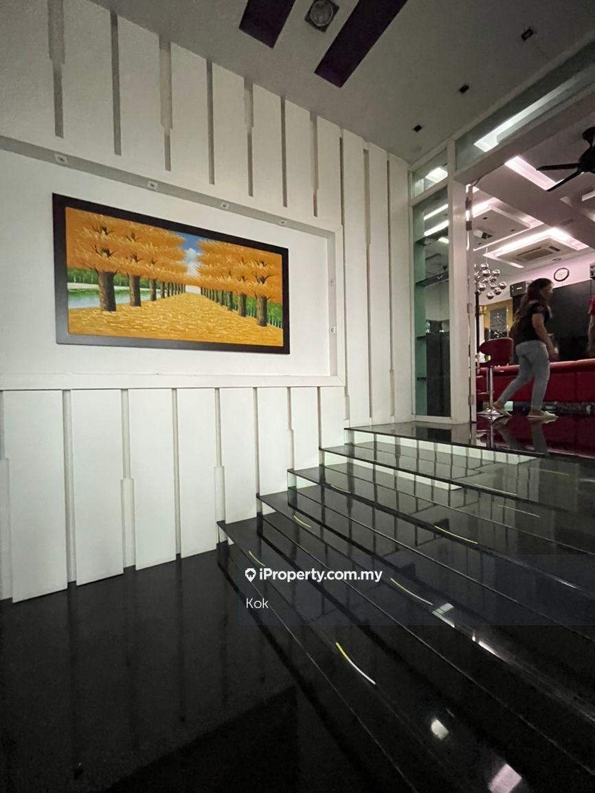 Bungalow House for Sale in Taman Paramount, Petaling Jaya by Kok - iProperty.com.my