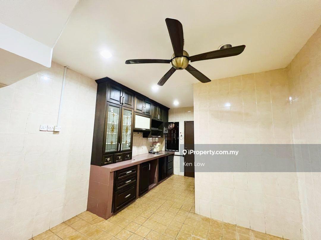 Rumah Berangkai 2 Tingkat untuk Dijual di Taman Pinggiran Saujana, Kajang oleh Ken Low - iProperty.com.my