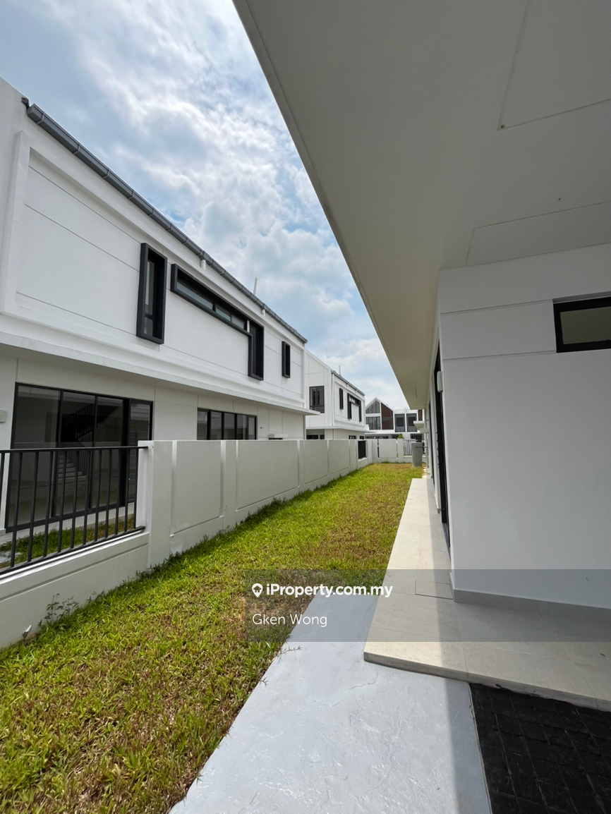 Rumah Berkembar untuk Dijual di gh9xv, Shah Alam oleh Gken Wong - iProperty.com.my