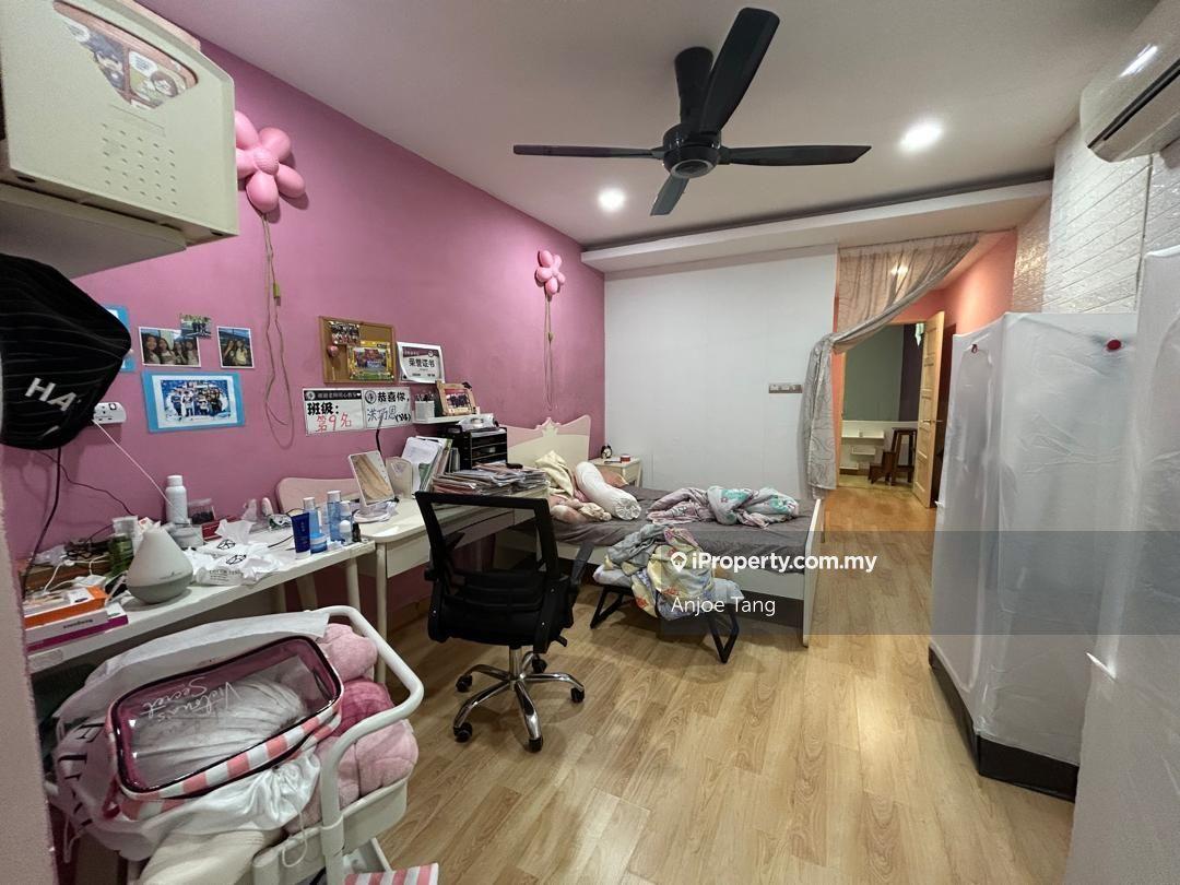 Rumah Berangkai 2 Tingkat untuk Dijual di Corner Unit Anggerik Doritis, Shah Alam oleh Anjoe Tang - iProperty.com.my