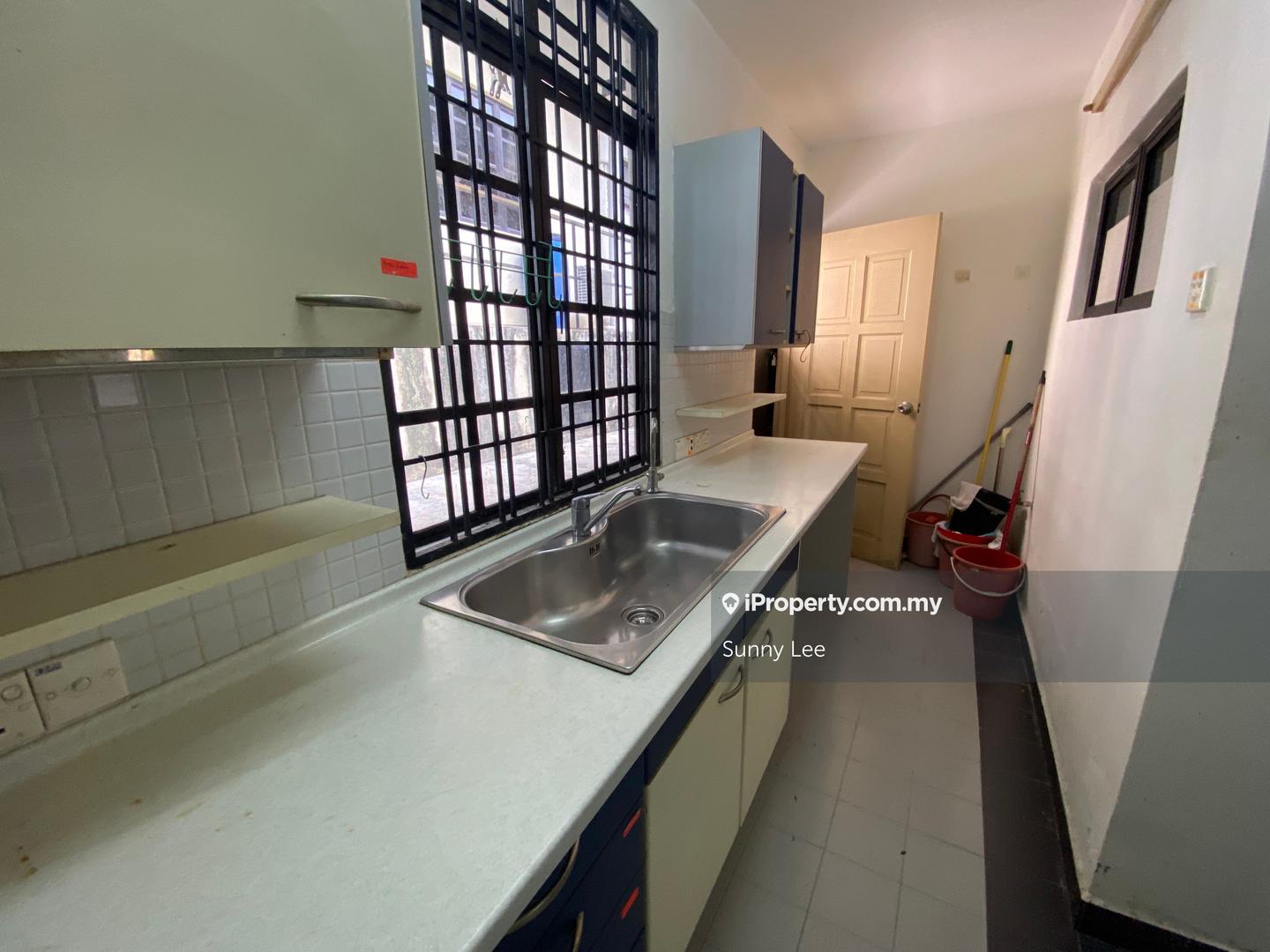 Rumah Berangkai 2 Tingkat untuk Dijual di Sungai Long, Bandar Sungai Long oleh Sunny Lee - iProperty.com.my