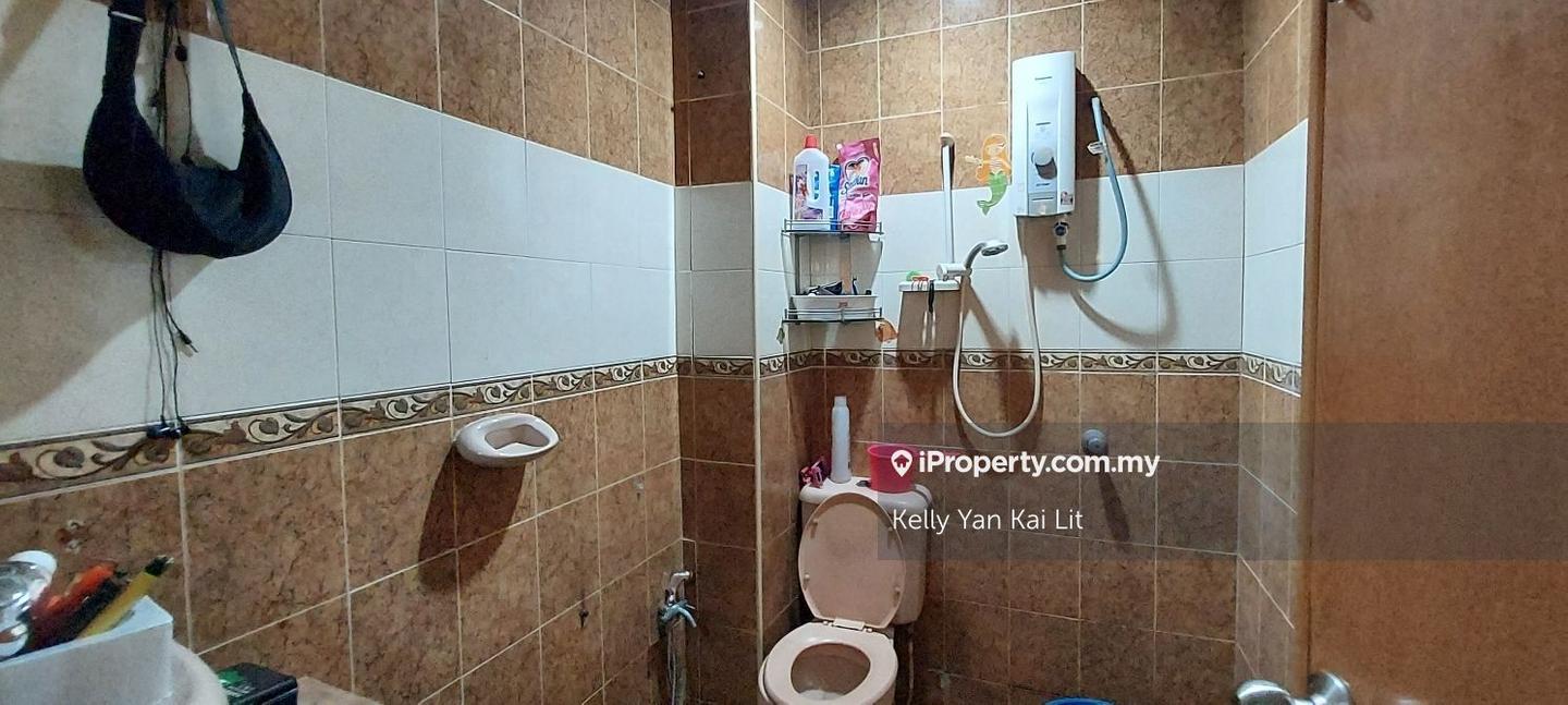 Rumah Berangkai 2 Tingkat untuk Dijual di Bandar Bukit Tinggi 2, Klang oleh Kelly Yan Kai Lit - iProperty.com.my