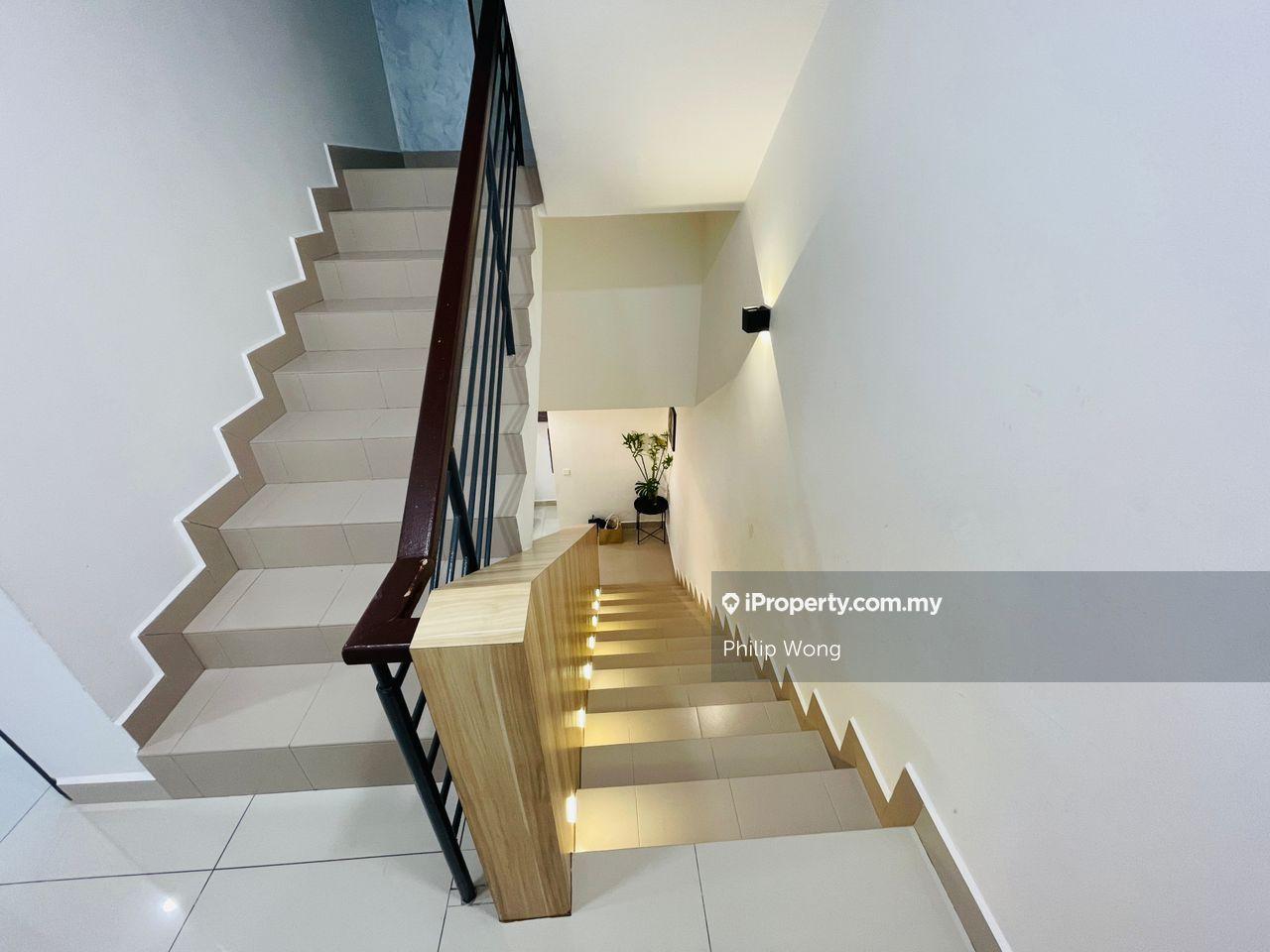 Rumah Berangkai 2.5 Tingkat untuk Dijual di Taman Bukit Serdang, Seri Kembangan, Seri Kembangan oleh Philip Wong - iProperty.com.my
