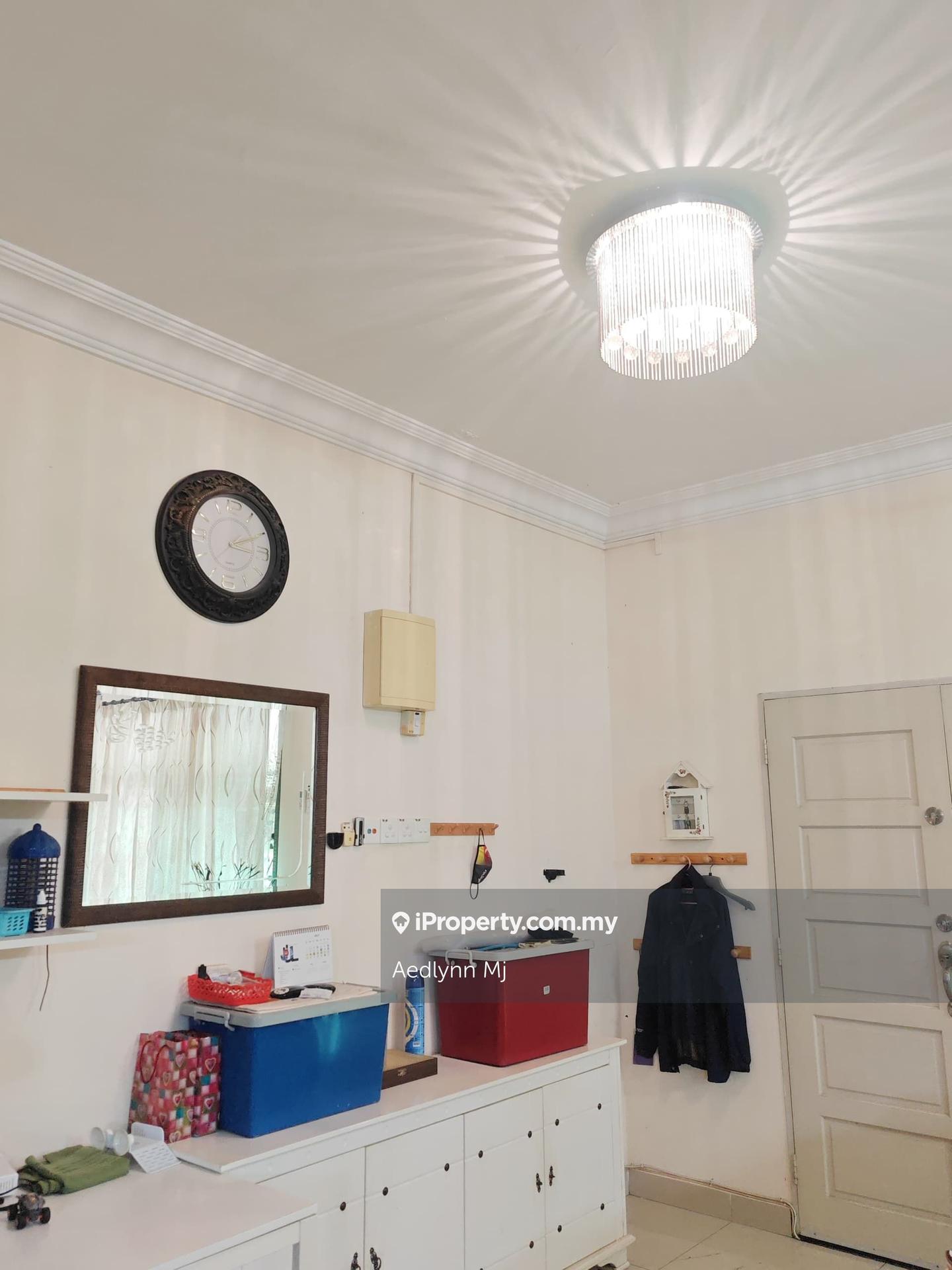Rumah Berangkai 2 Tingkat untuk Dijual di Taman Putra Impiana, Puchong oleh Aedlynn Mj - iProperty.com.my