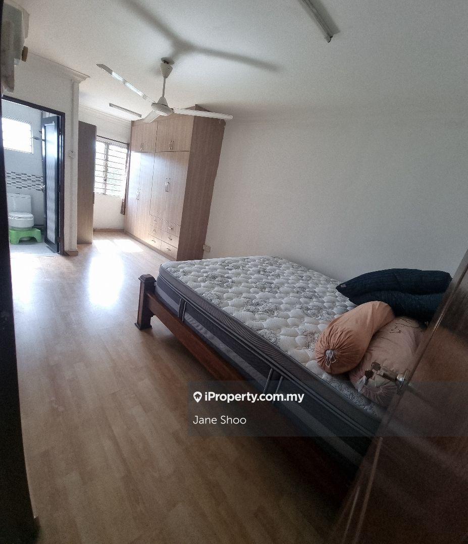 Rumah Berangkai 3 Tingkat untuk Dijual di Bukit Jalil, Kuala Lumpur oleh Jane Shoo - iProperty.com.my