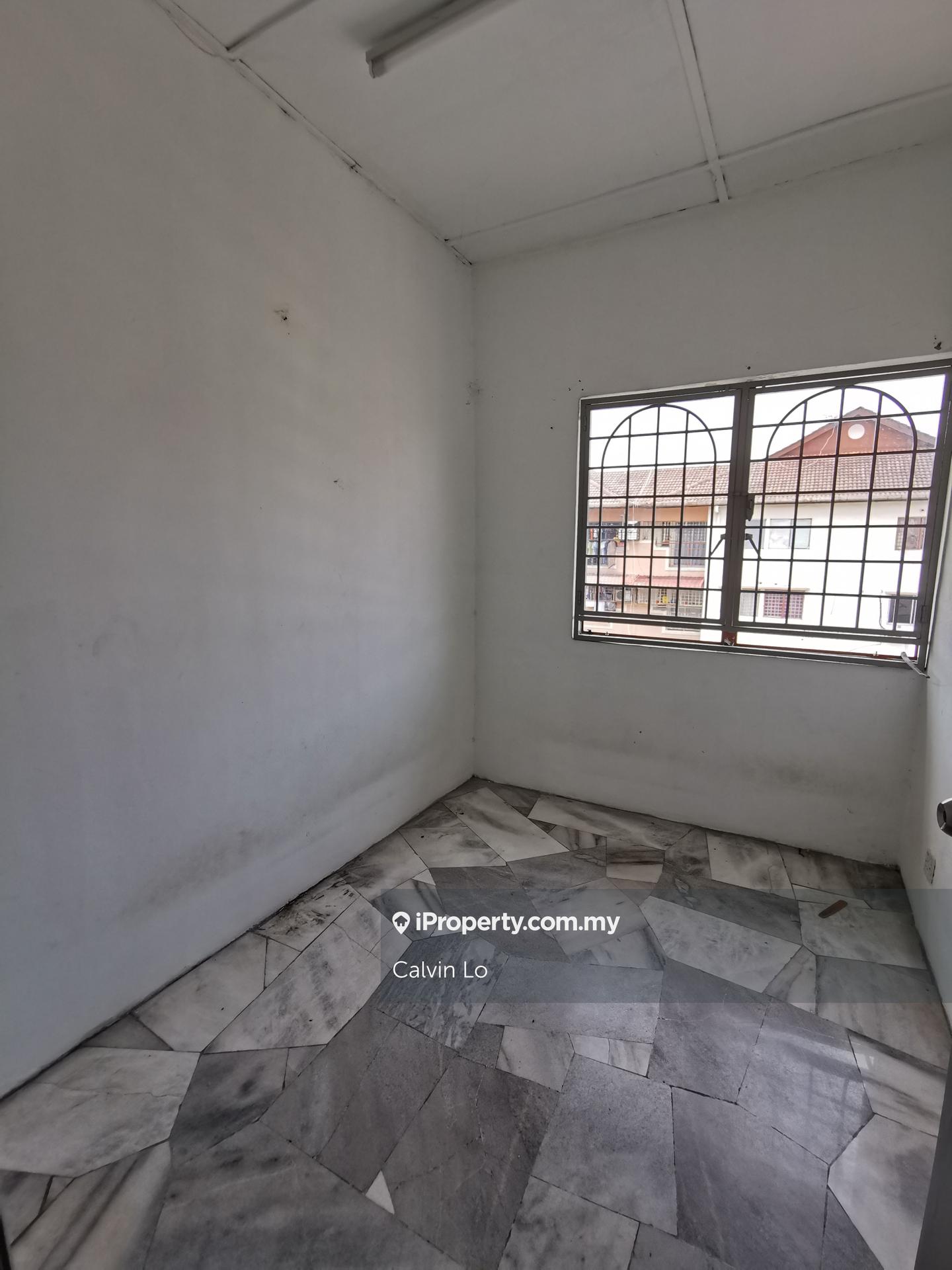 Apartment for Rent in Sri Anggerik 2 by Calvin Lo - iProperty.com.my