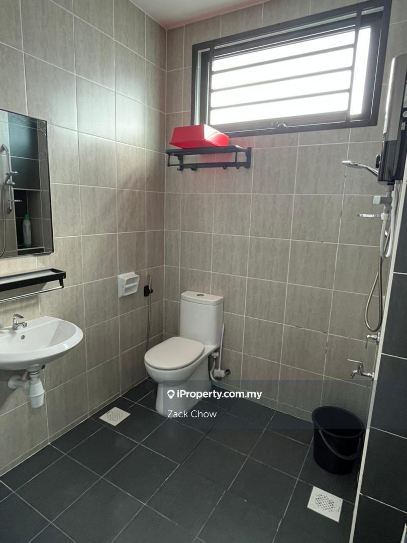 Rumah Berangkai 2 Tingkat untuk Dijual di Taman Austin Duta, Tebrau oleh Zack Chow - iProperty.com.my