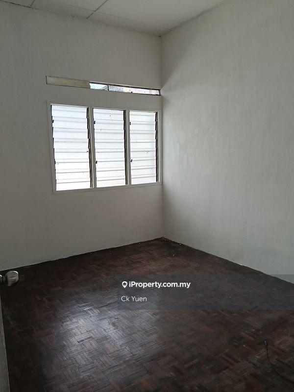 1-storey Terraced House for Sale in Taman Boon Bak, Ipoh by Ck Yuen - iProperty.com.my