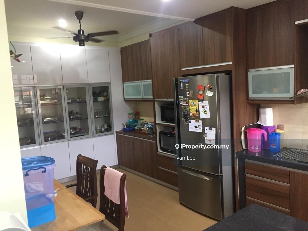 Semi-Detached House for Sale in Kelana Jaya, Petaling Jaya by Ivan Lee - iProperty.com.my