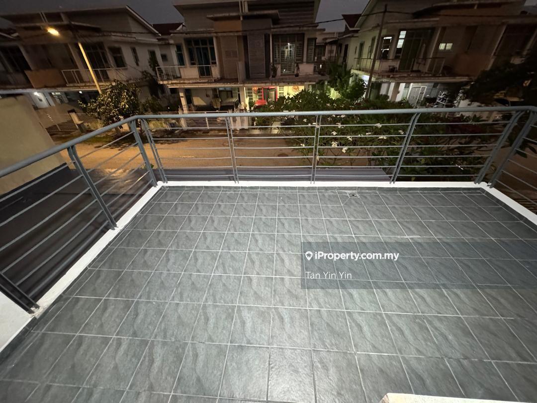 Semi-Detached House for Sale in Taman Saujana Putera, Tanjong Duabelas by Tan Yin Yin - iProperty.com.my