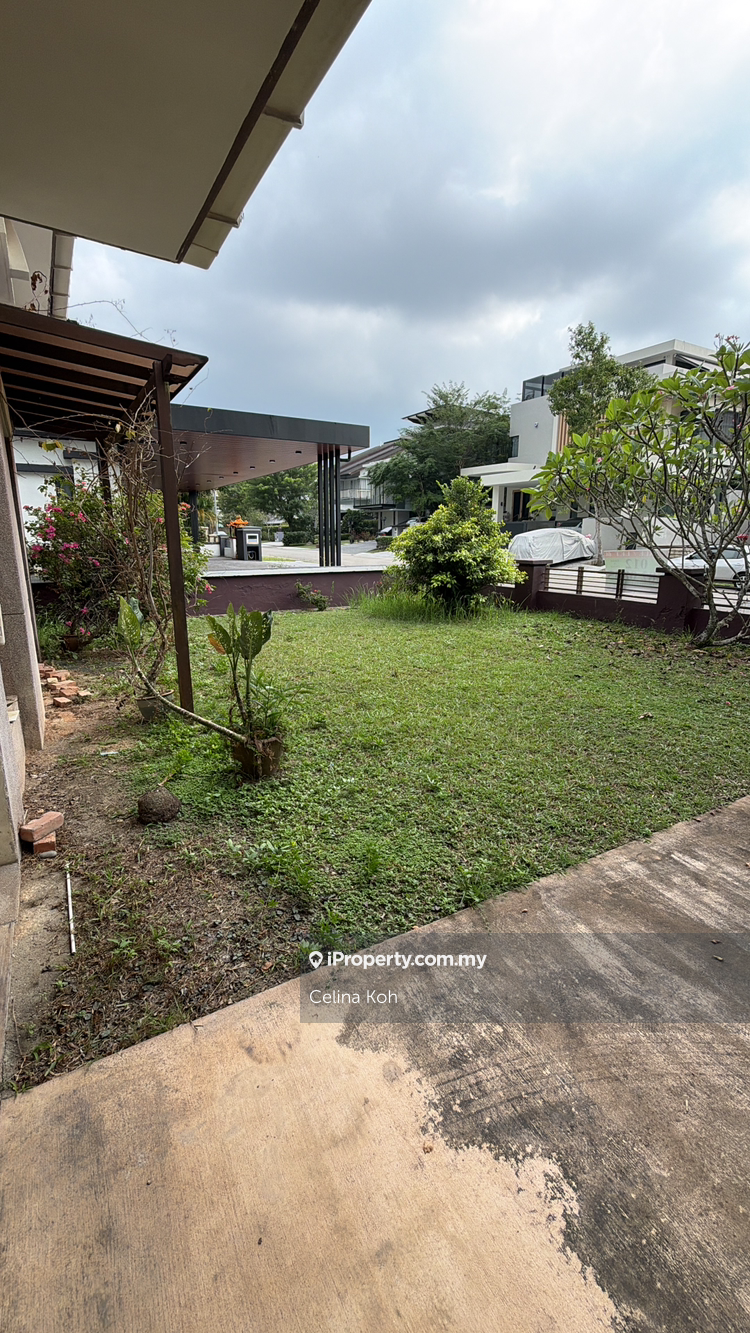 Bungalow House for Sale in Valencia, Sungai Buloh by Celina Koh - iProperty.com.my