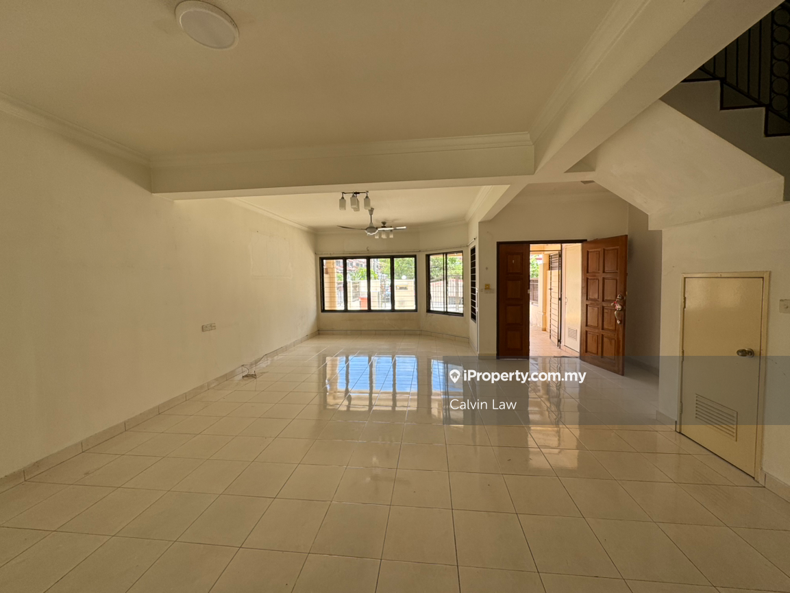 Rumah Berangkai 2.5 Tingkat untuk Dijual di Bandar Utama 6, Bandar Utama oleh Calvin Law - iProperty.com.my