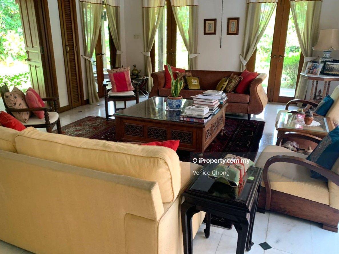 Bungalow House for Sale in Bukit Gita Bayu, Seri Kembangan by Venice Chong - iProperty.com.my