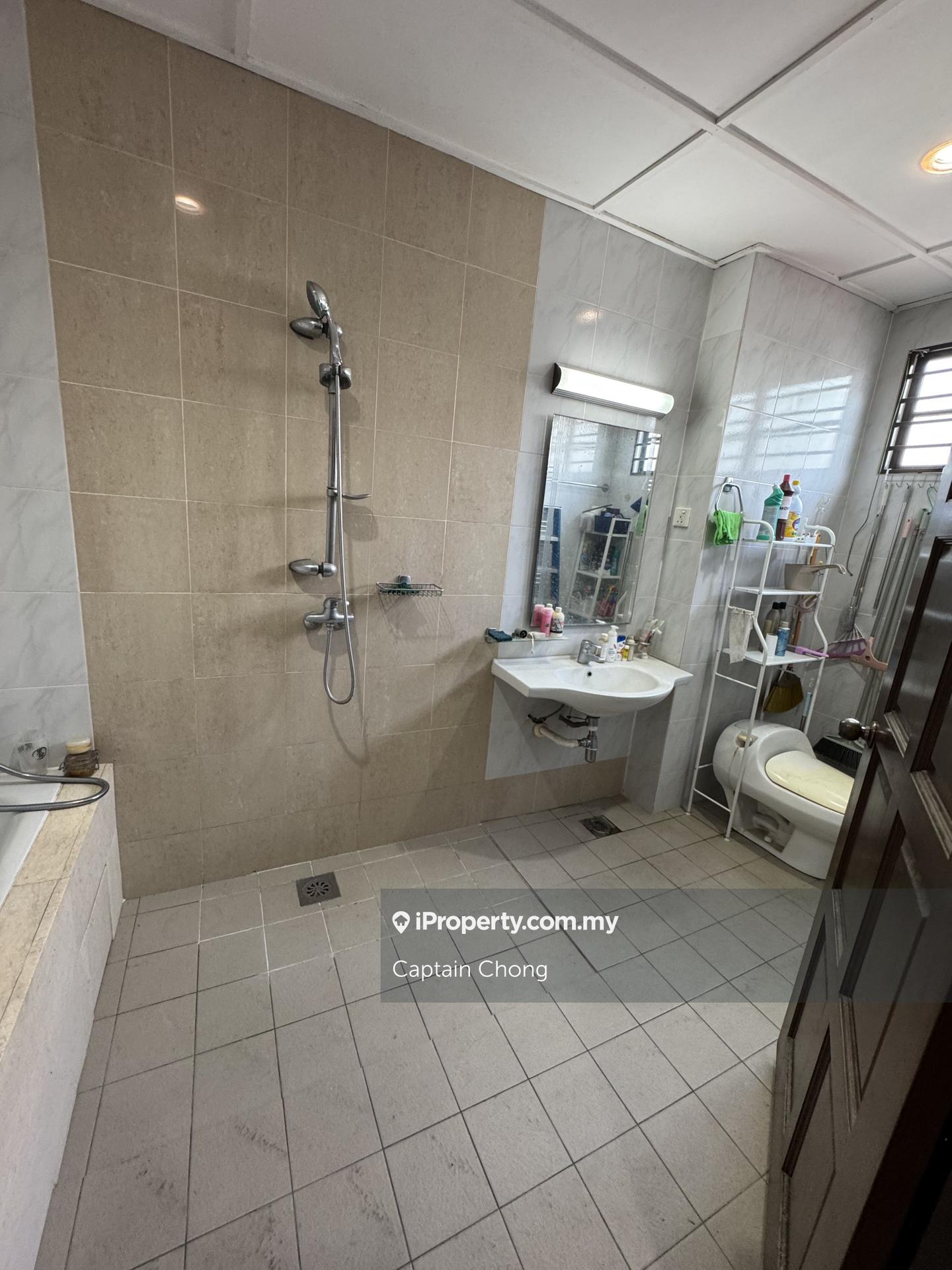 Rumah Berangkai 2 Tingkat untuk Dijual di Taman Taynton View, Cheras oleh Captain Chong - iProperty.com.my