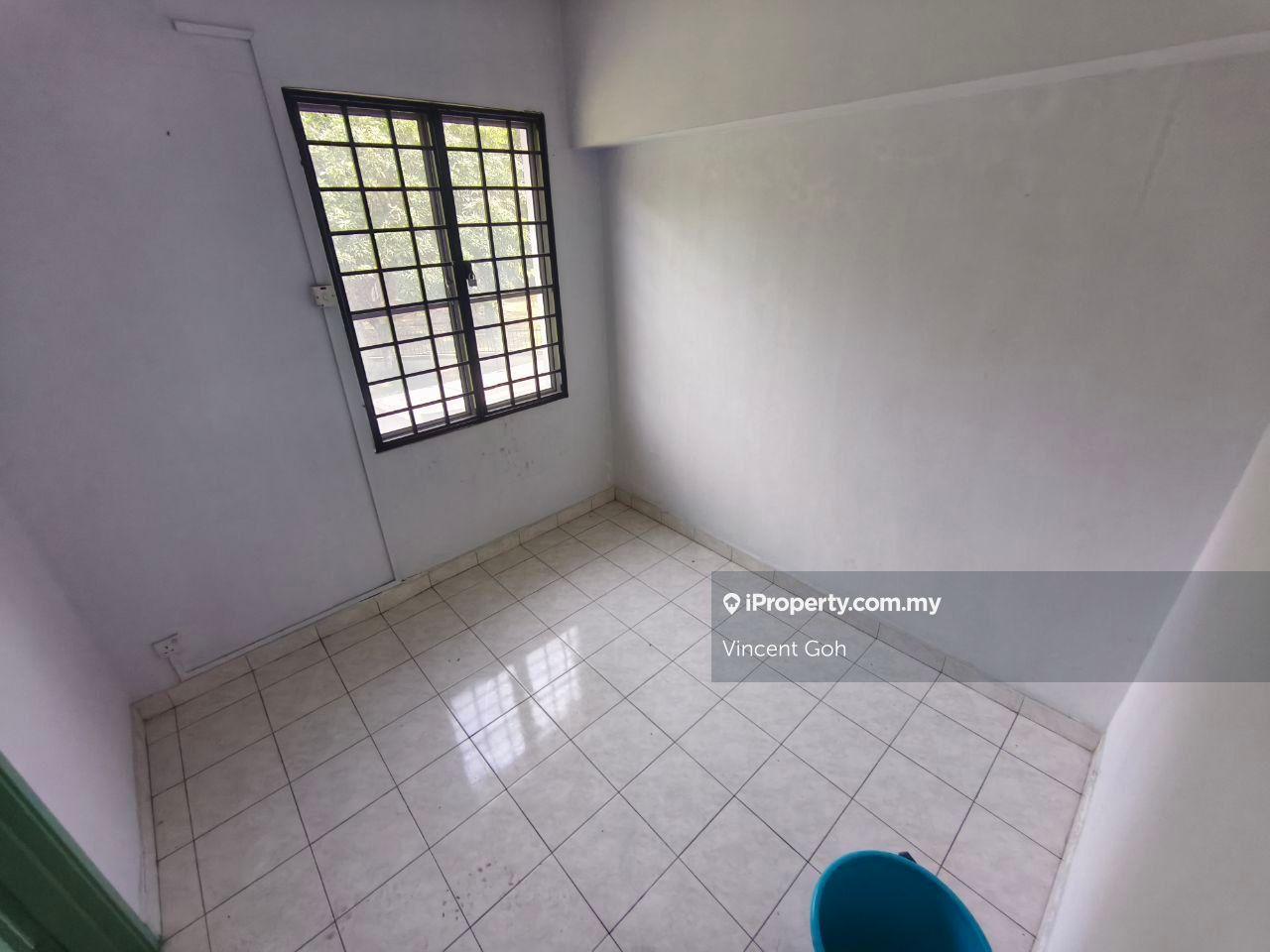 Rumah Berkembar untuk Dijual di Bukit Rahman Putra, Sungai Buloh oleh Vincent Goh - iProperty.com.my