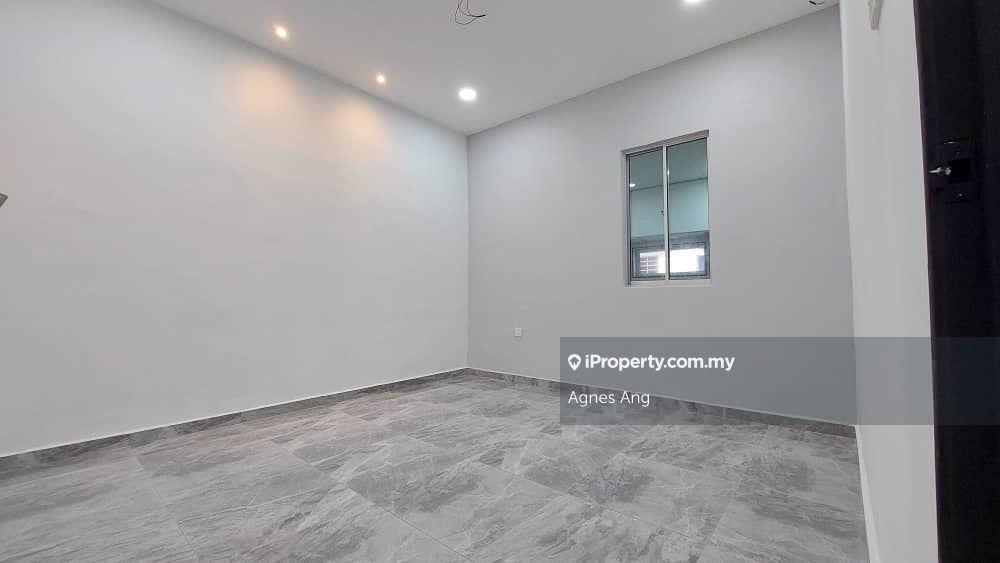 Rumah Berangkai 1 Tingkat untuk Dijual di Taman Teluk Pulai, Klang oleh Agnes Ang - iProperty.com.my