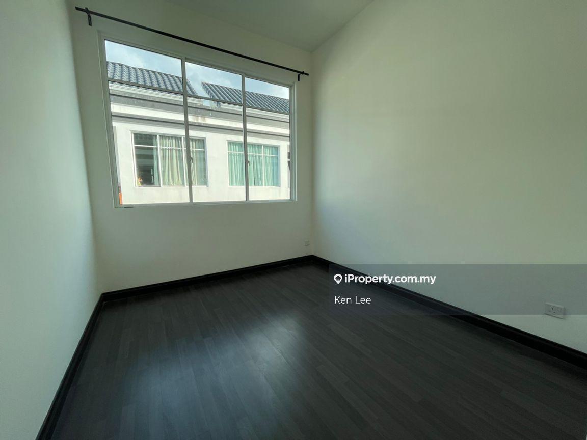 Rumah Berangkai 2 Tingkat untuk Dijual di Eco Majestic, Semenyih oleh Ken Lee - iProperty.com.my