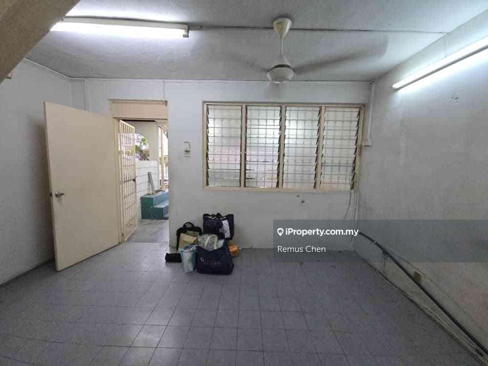 2-storey Terraced House for Sale in Taman Universiti Indah, Seri Kembangan by Remus Chen - iProperty.com.my