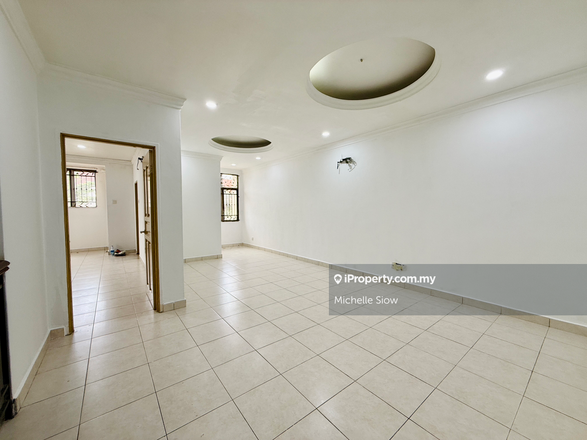 Townhouse for Sale in Taman Lagenda Mas, Cheras by Michelle Siow - iProperty.com.my