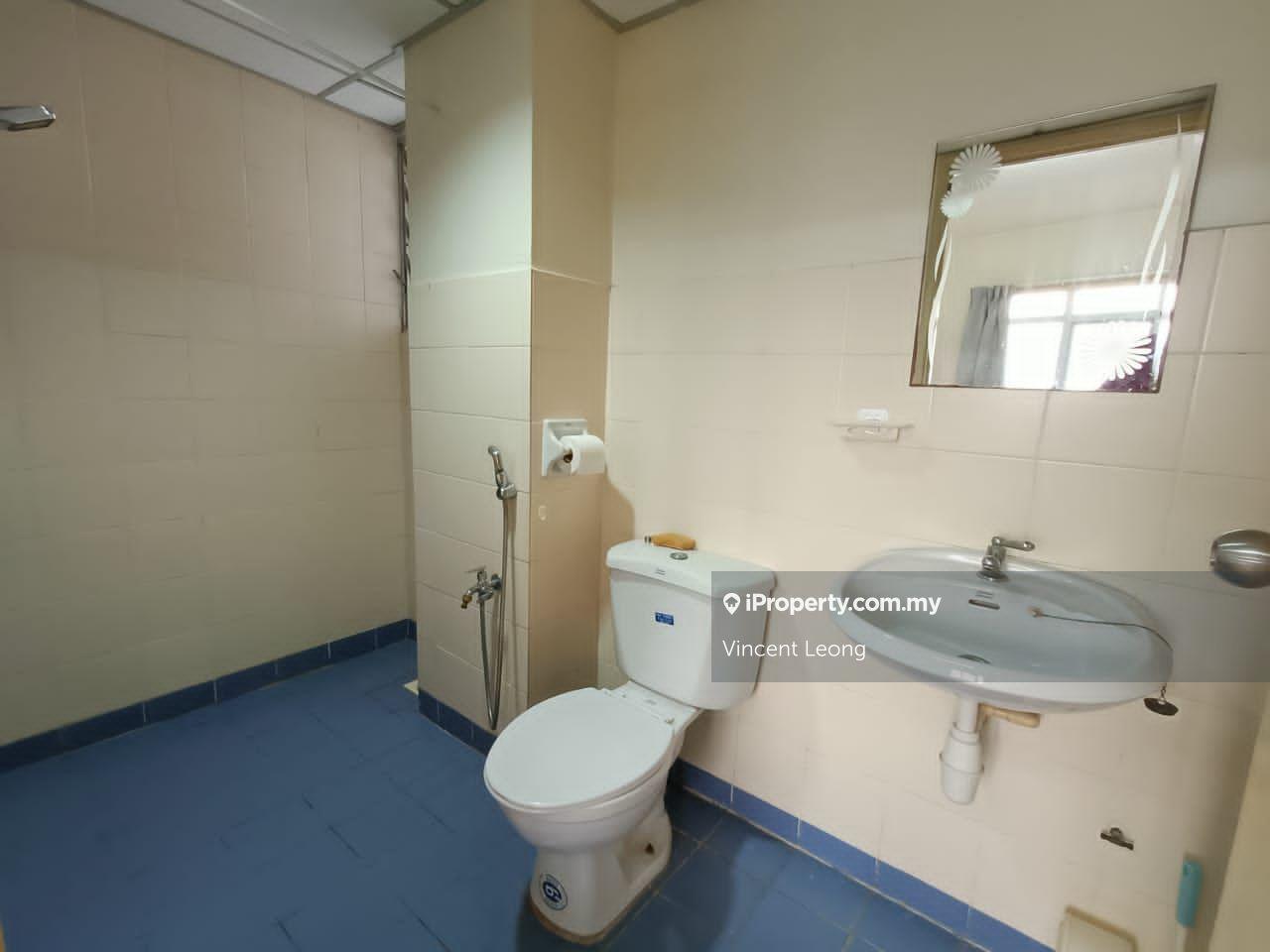 Condominium for Sale in Perdana Exclusive by Vincent Leong - iProperty.com.my