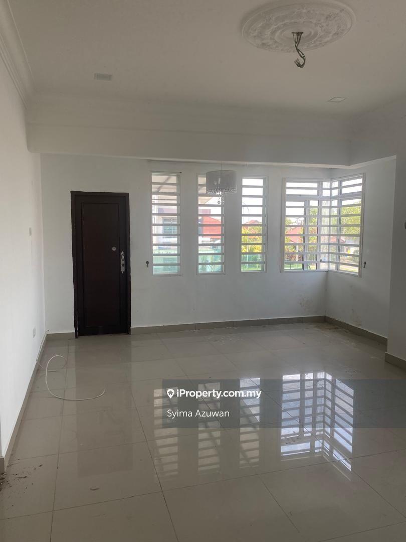 Rumah Berangkai 2 Tingkat untuk Dijual di Telok Panglima Garang, Selangor oleh Syima Azuwan - iProperty.com.my