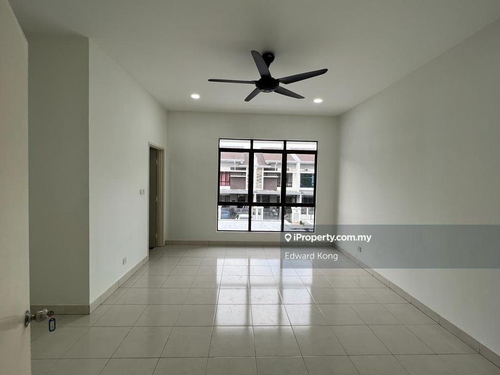 Rumah Berangkai 2 Tingkat untuk Dijual di M Residence 2, Rawang oleh Edward Kong - iProperty.com.my