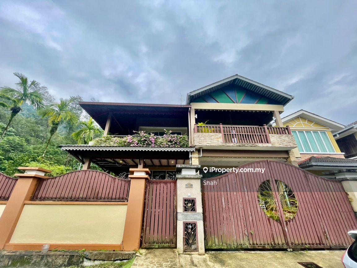 2.5-storey Terraced House for Sale in Laman Oakleaf, Ampang by Shah - iProperty.com.my