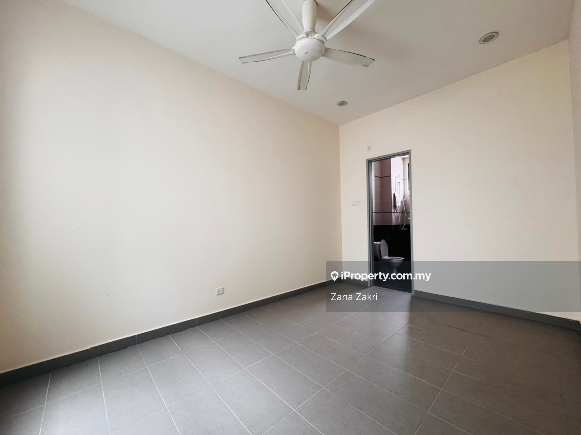 Rumah Berangkai 3 Tingkat untuk Dijual di TAMAN UKAY TROPIKA, Ampang oleh Zana Zakri - iProperty.com.my