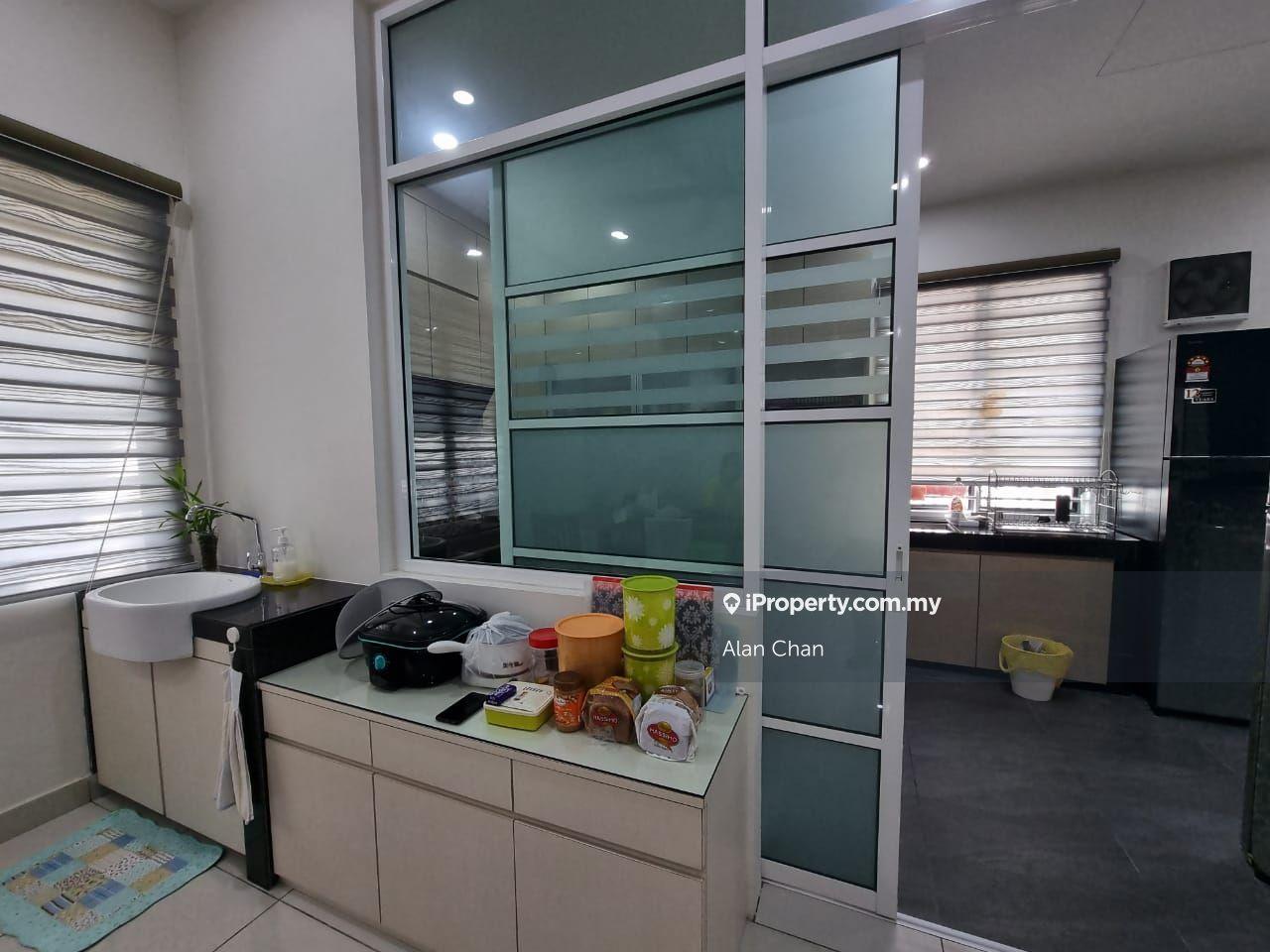 Rumah Berangkai 3 Tingkat untuk Dijual di Corner Lot 28' Land @ Sierra 2 Lyden, 16 Sierra, Puchong oleh Alan Chan - iProperty.com.my