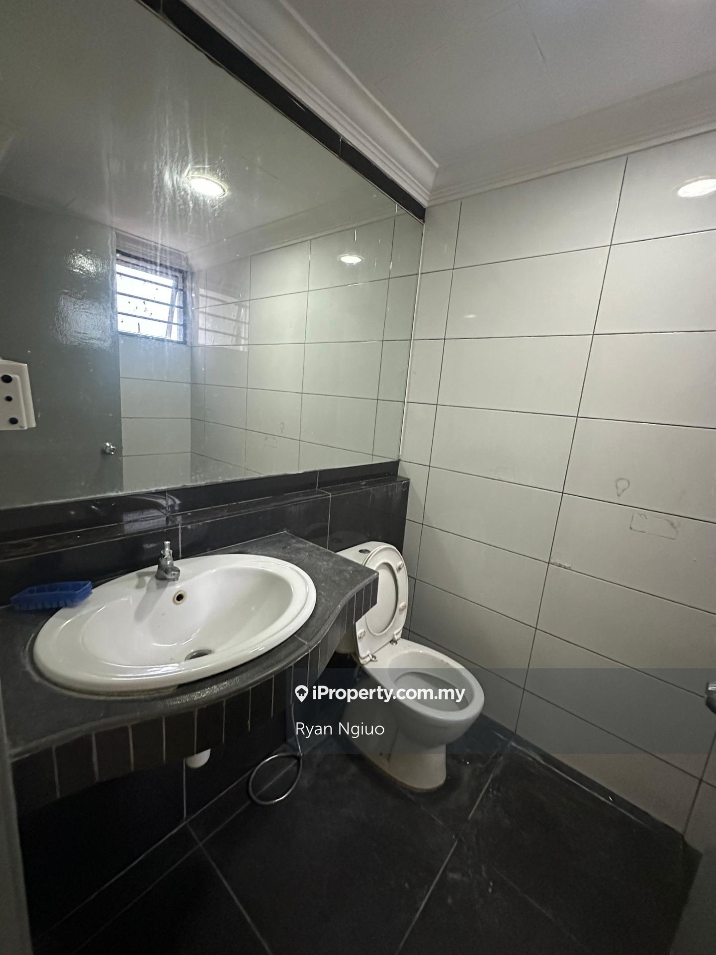 Condominium for Sale in Aman Heights Condominium by Ryan Ngiuo - iProperty.com.my