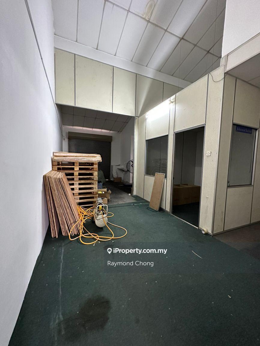 Kilang Teres untuk Disewa di Taman Perindustrian Puchong, Puchong oleh Raymond Chong - iProperty.com.my