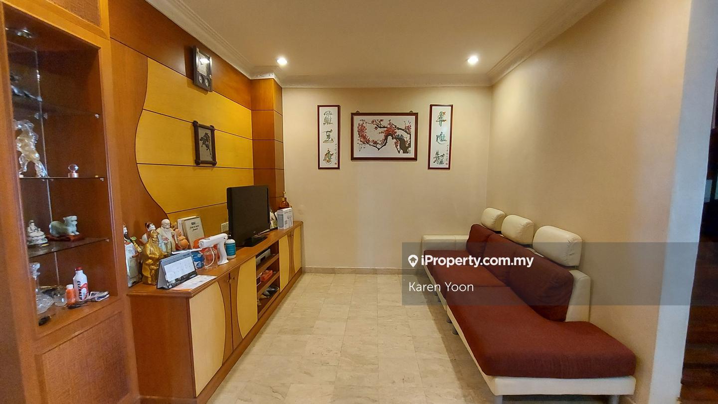 Rumah Berkembar untuk Dijual di Kota Kemuning, Shah Alam oleh Karen Yoon - iProperty.com.my