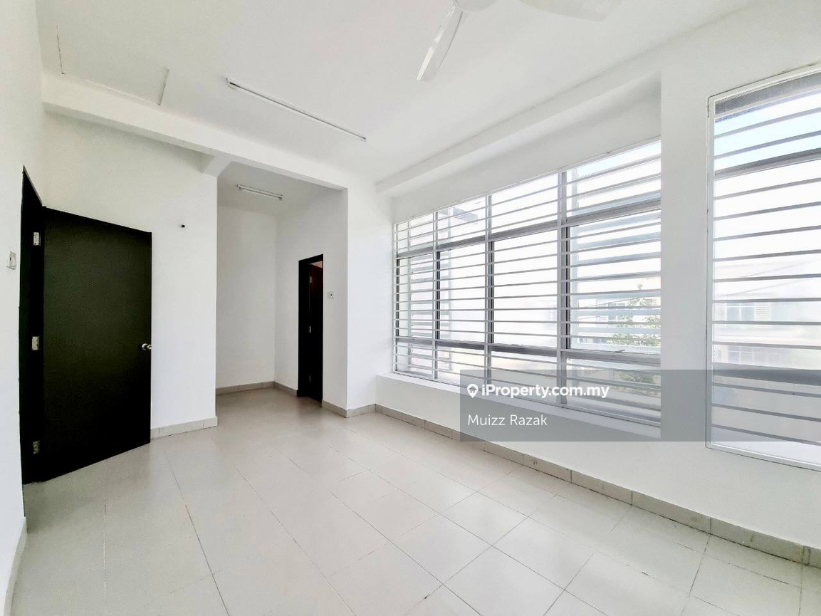 Rumah Berangkai 2 Tingkat untuk Dijual di Bandar Hillpark, Puncak Alam oleh Muizz Razak - iProperty.com.my