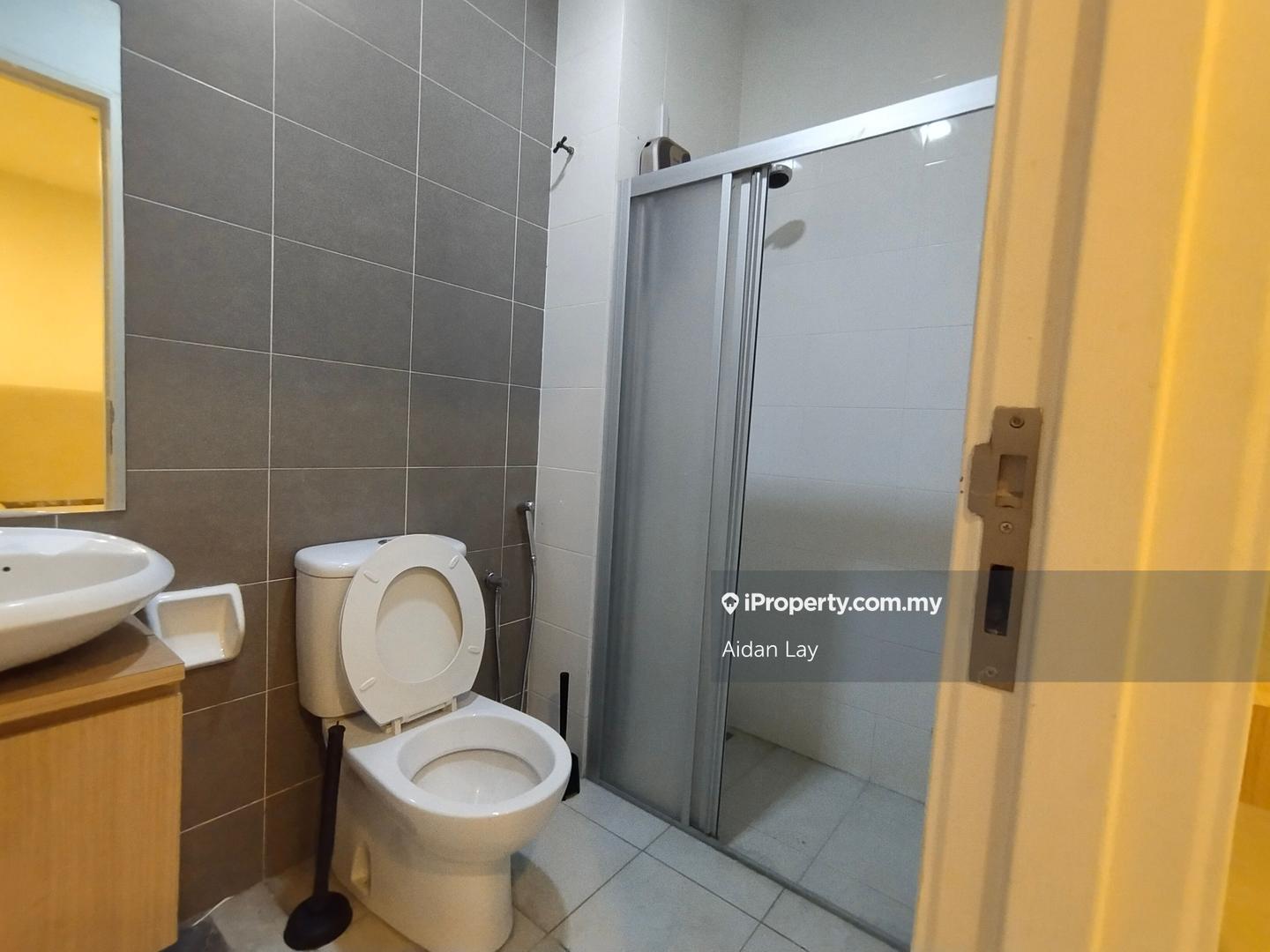 Townhouse for Sale in Kampung Sungai Kayu Ara, Petaling Jaya by Aidan Lay - iProperty.com.my