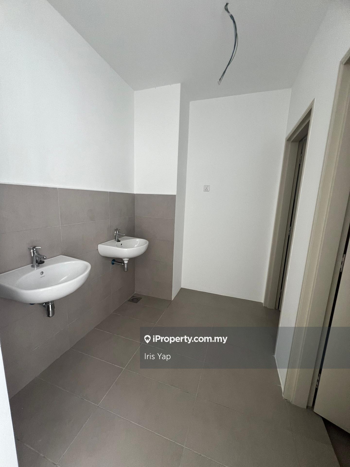 Pejabat-Runcit untuk Dijual di Akasa Business Park Cheras South ,balakong, Balakong oleh Iris Yap - iProperty.com.my