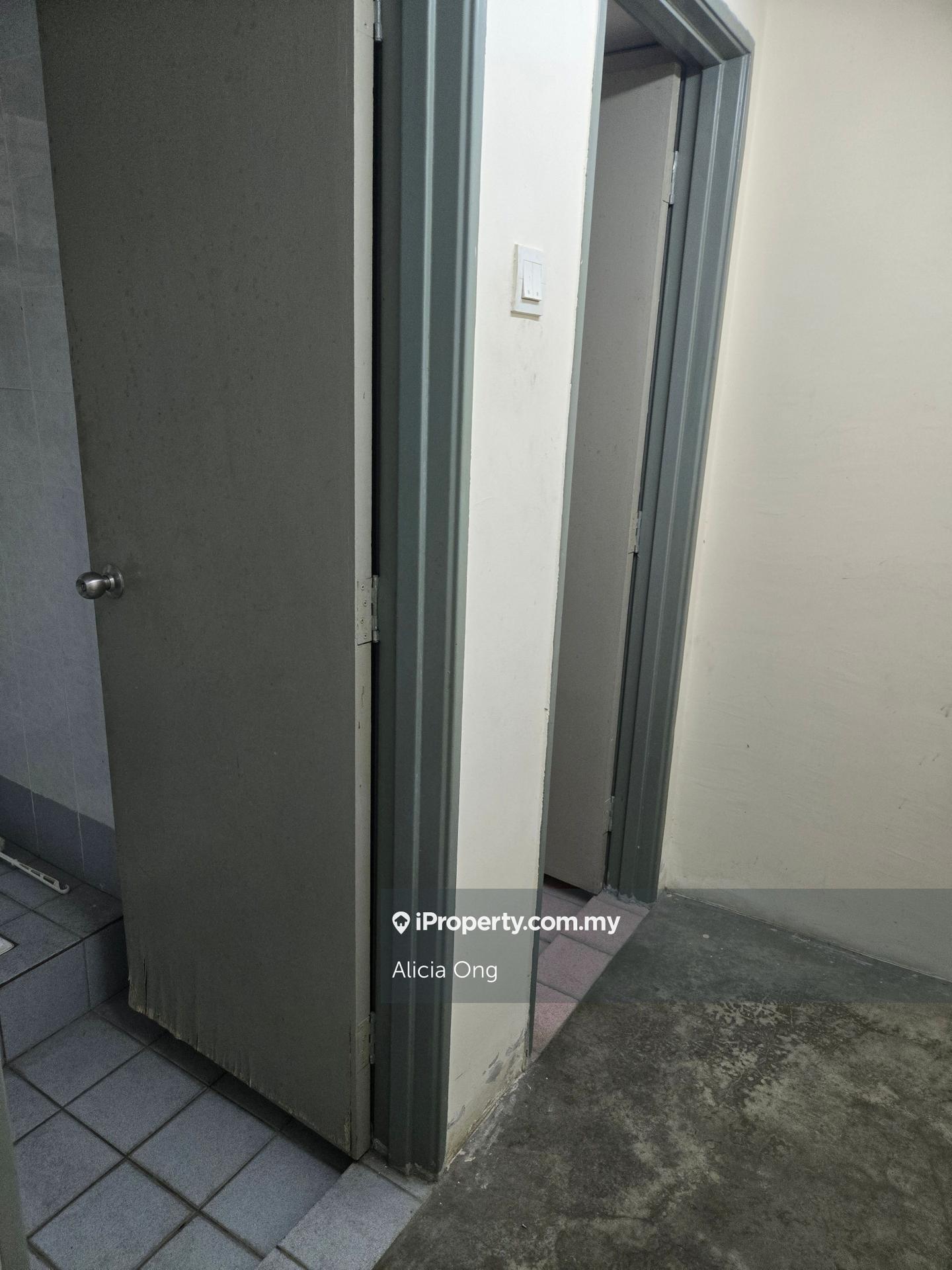 Shop-Office for Sale in Fraser Business Park, Sungai Besi by Alicia Ong - iProperty.com.my