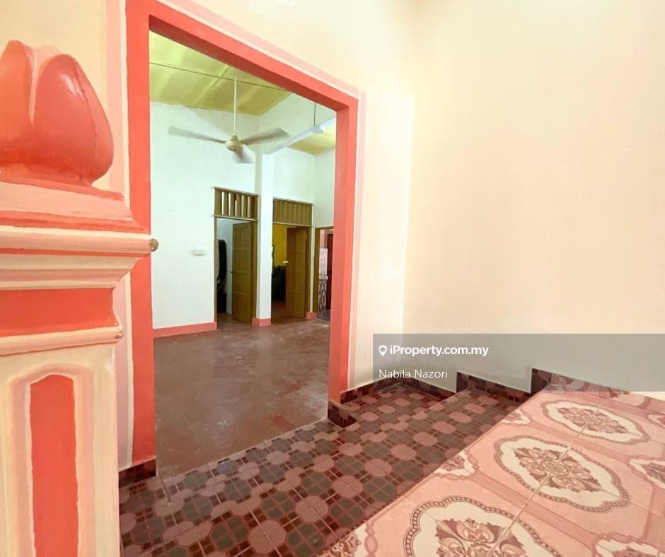 Bungalow House for Sale in Telipot, Kota Bharu by Nabila Nazori - iProperty.com.my