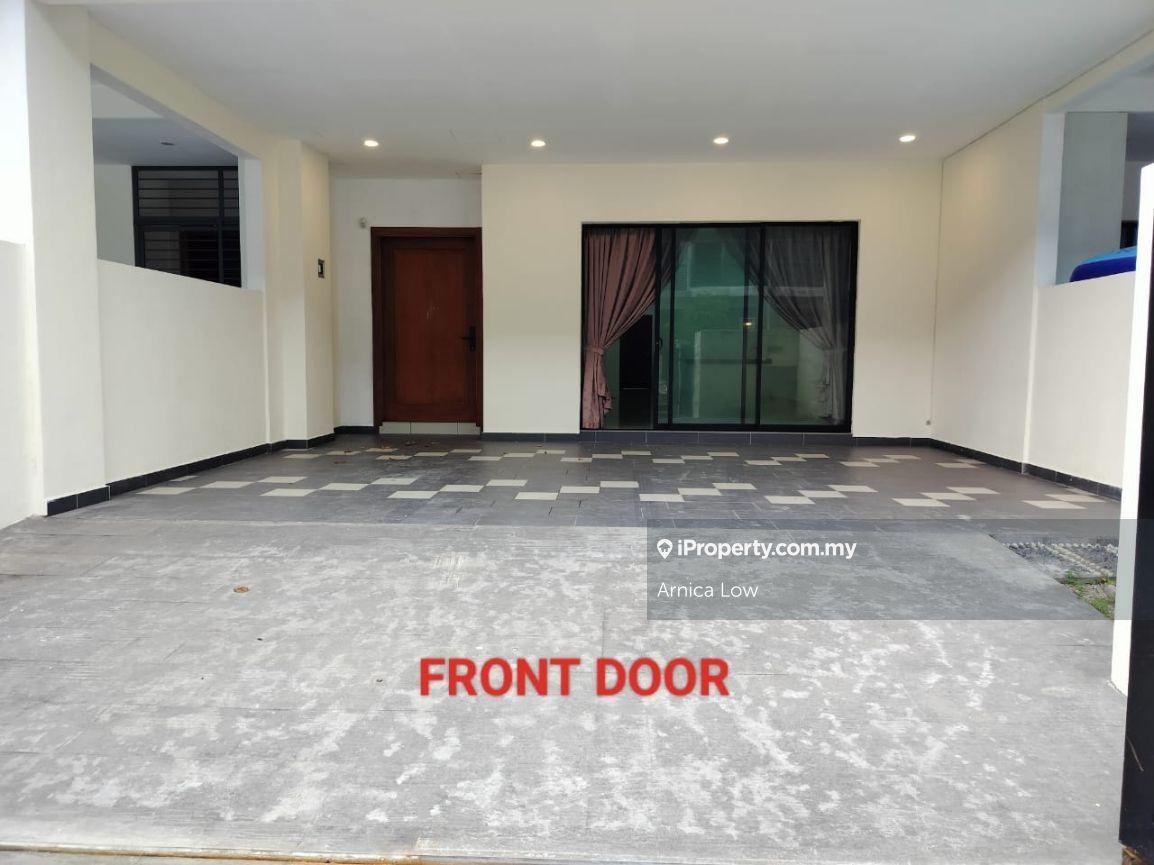 3-storey Terraced House for Sale in 16 Sierra, Puchong by Arnica Low - iProperty.com.my