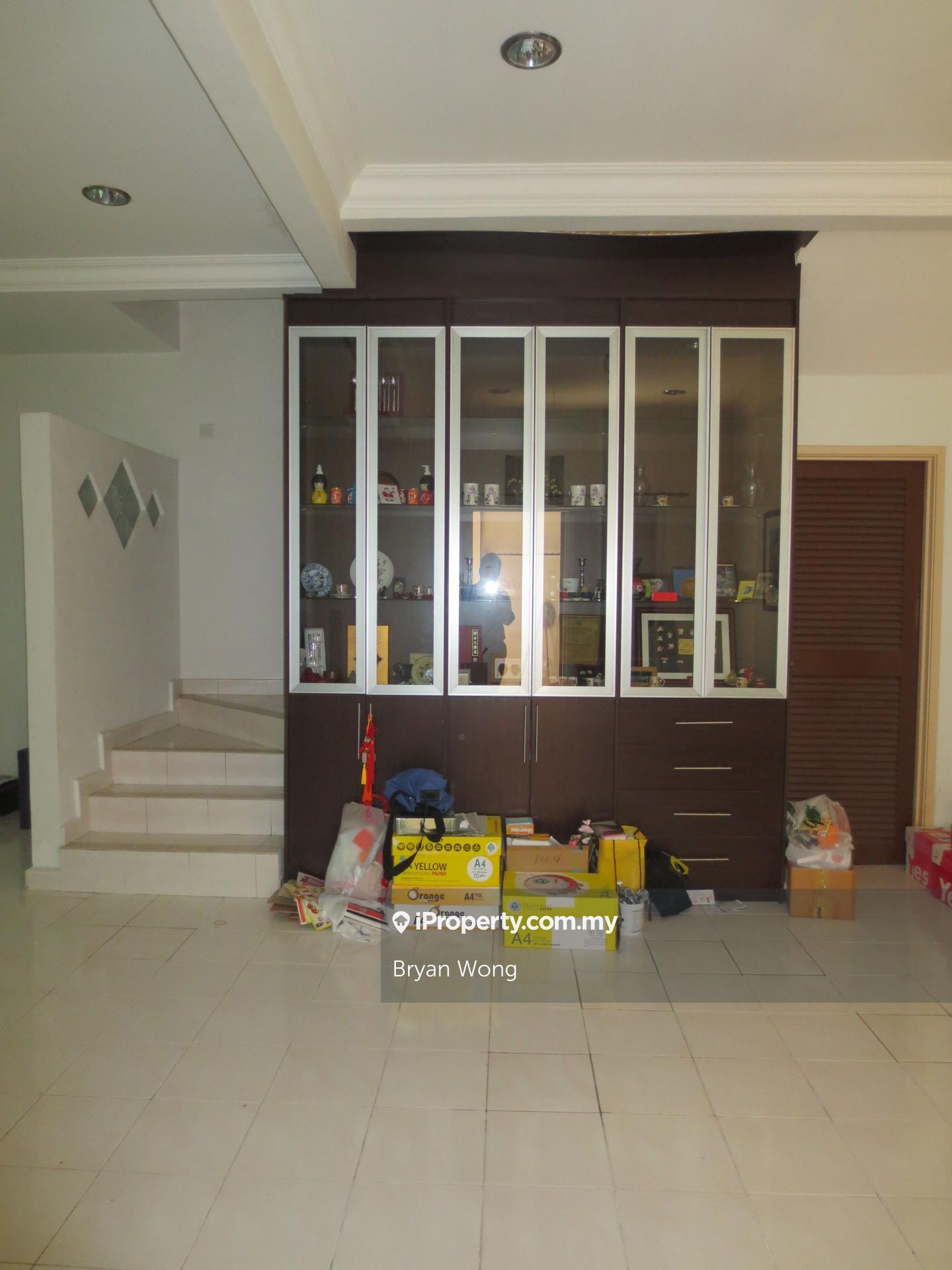 Rumah Berangkai 2 Tingkat untuk Dijual di Taman Prima Saujana, Kajang oleh Bryan Wong - iProperty.com.my