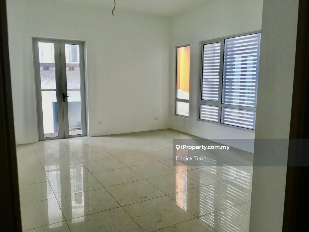 Vila Berkembar untuk Dijual di Island Resort Villas, Batu Feringghi oleh Danick Teoh - iProperty.com.my