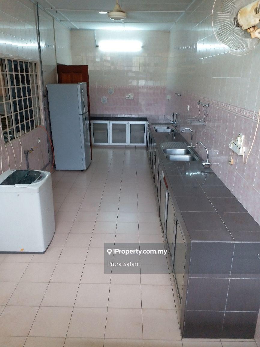 Semi-Detached House for Sale in sek 9, seksyen 9, shah alam, sec 9, section 9, Shah Alam by Putra Safari - iProperty.com.my