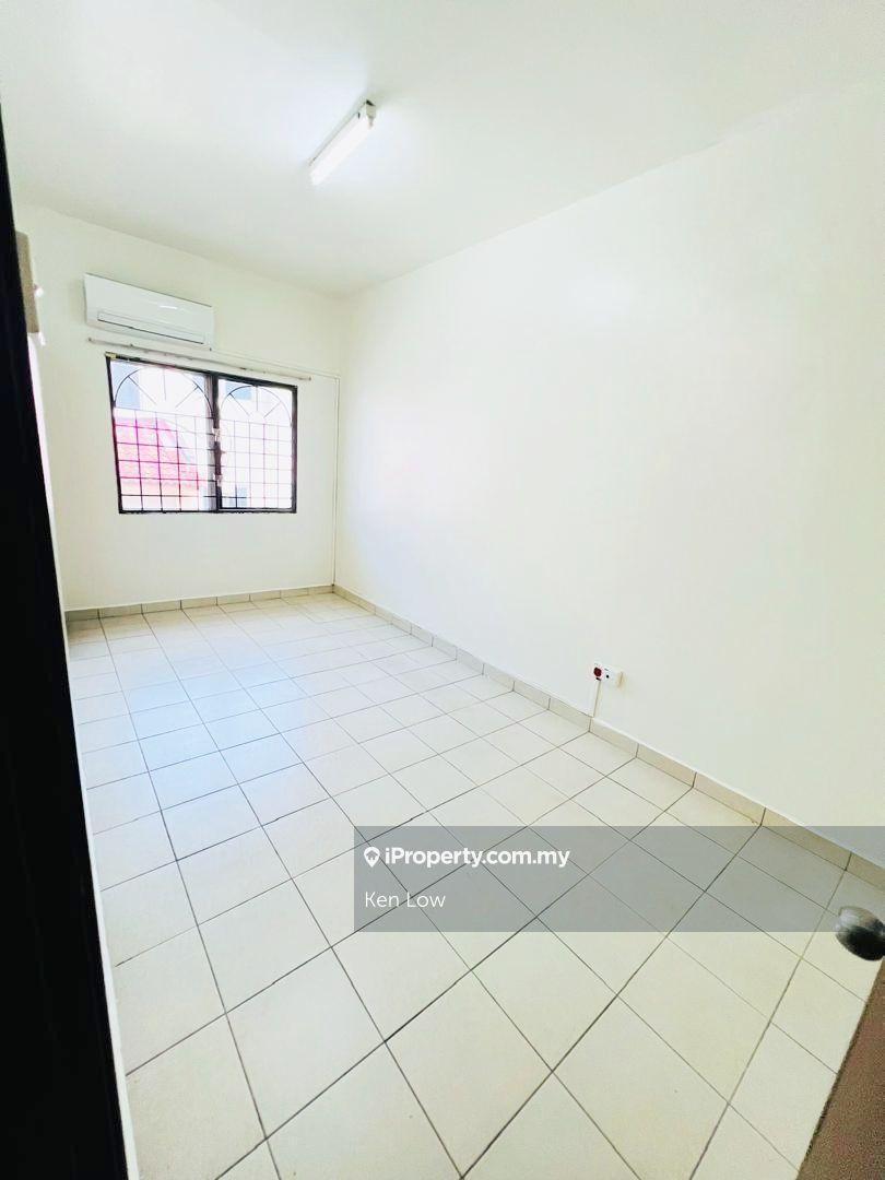 Rumah Berangkai 2 Tingkat untuk Dijual di Taman Pinggiran Saujana, Kajang oleh Ken Low - iProperty.com.my