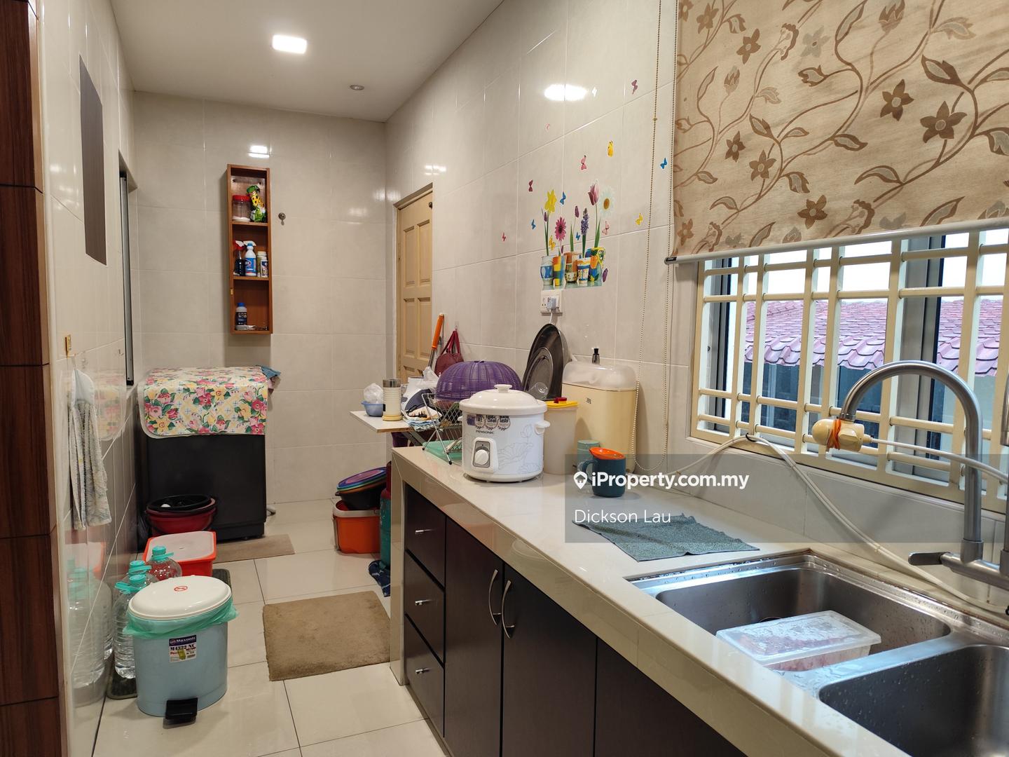Rumah Berangkai 2 Tingkat untuk Dijual di Taman Sri Putra Mas, Sungai Buloh oleh Dickson Lau - iProperty.com.my