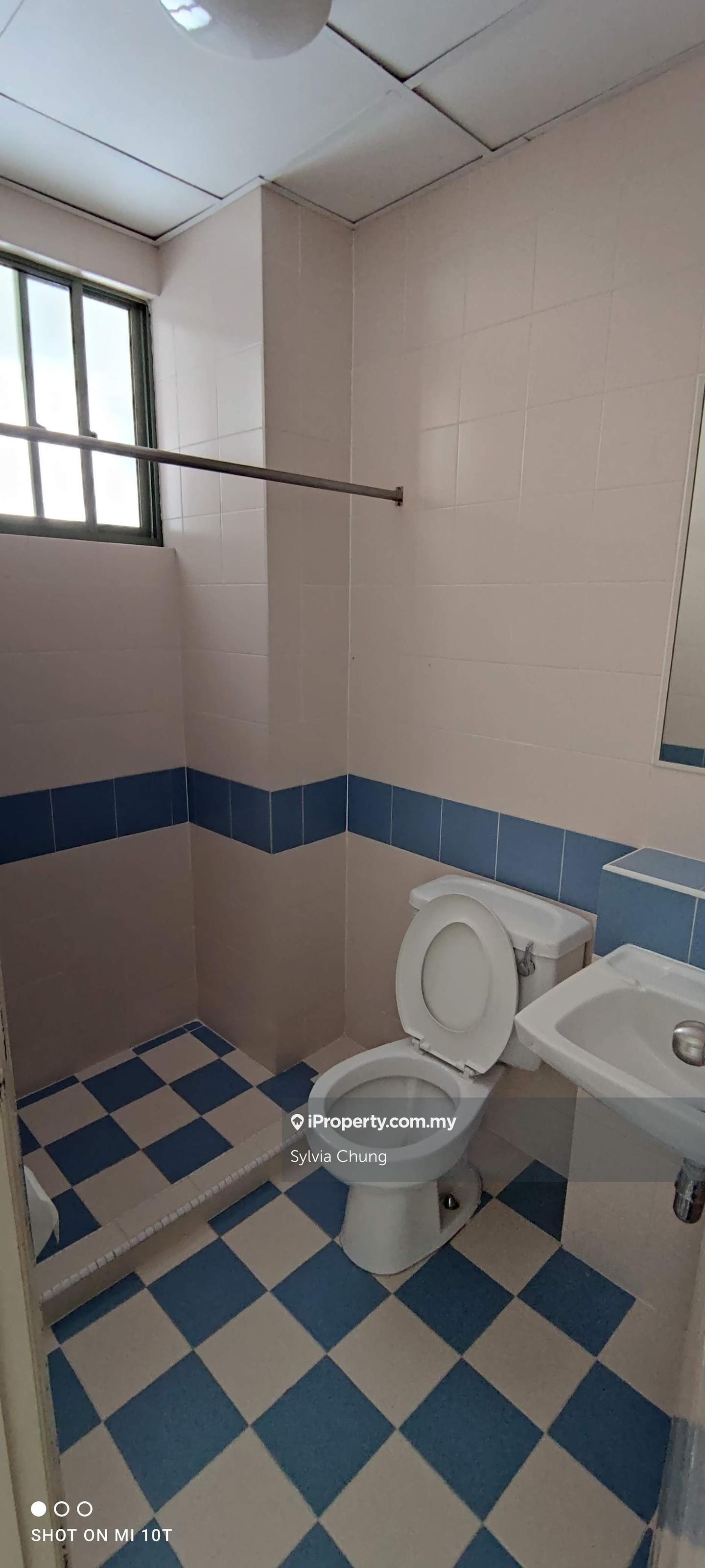 Condominium for Rent in The Peak Condominium by Sylvia Chung - iProperty.com.my