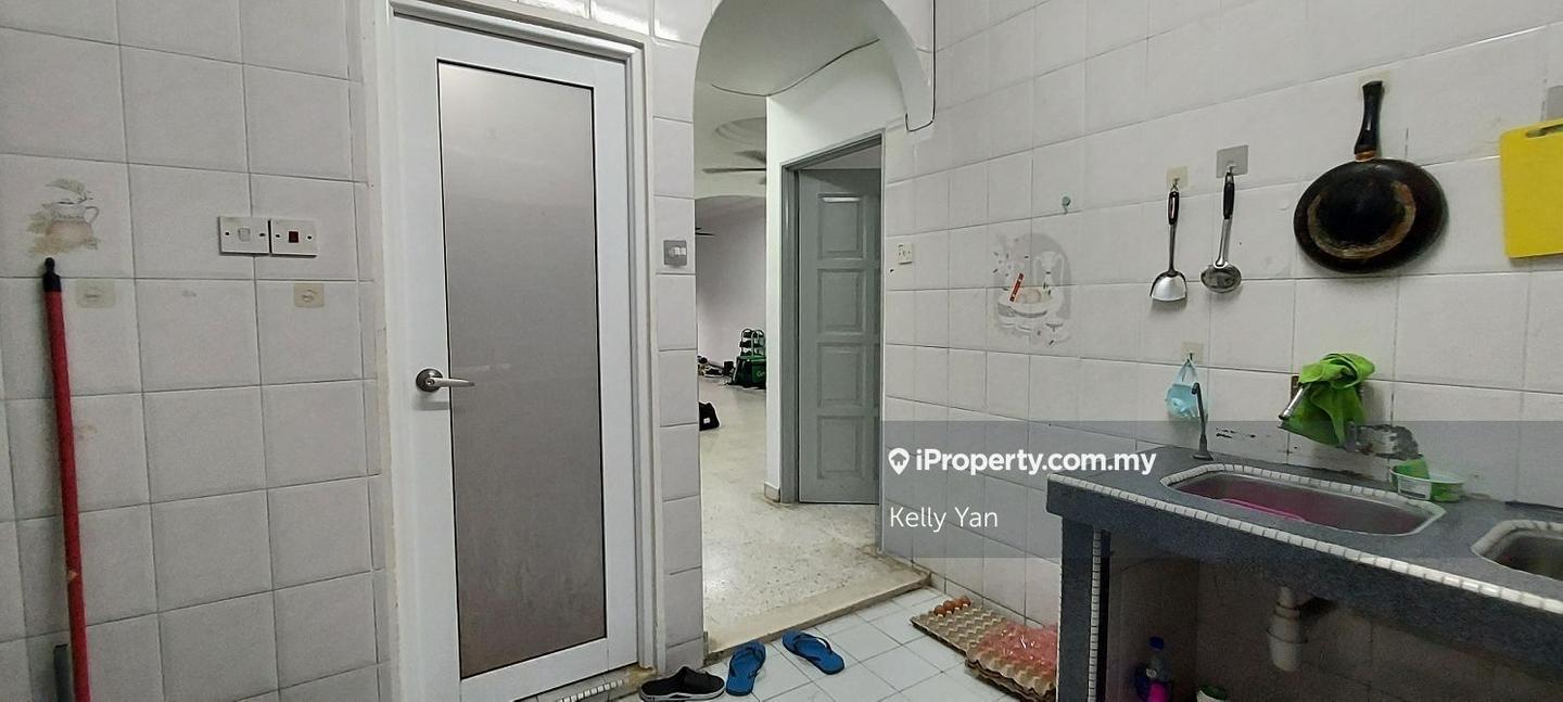 Townhouse for Sale in Pandan Indah, Ampang by Kelly Yan Kai Lit - iProperty.com.my